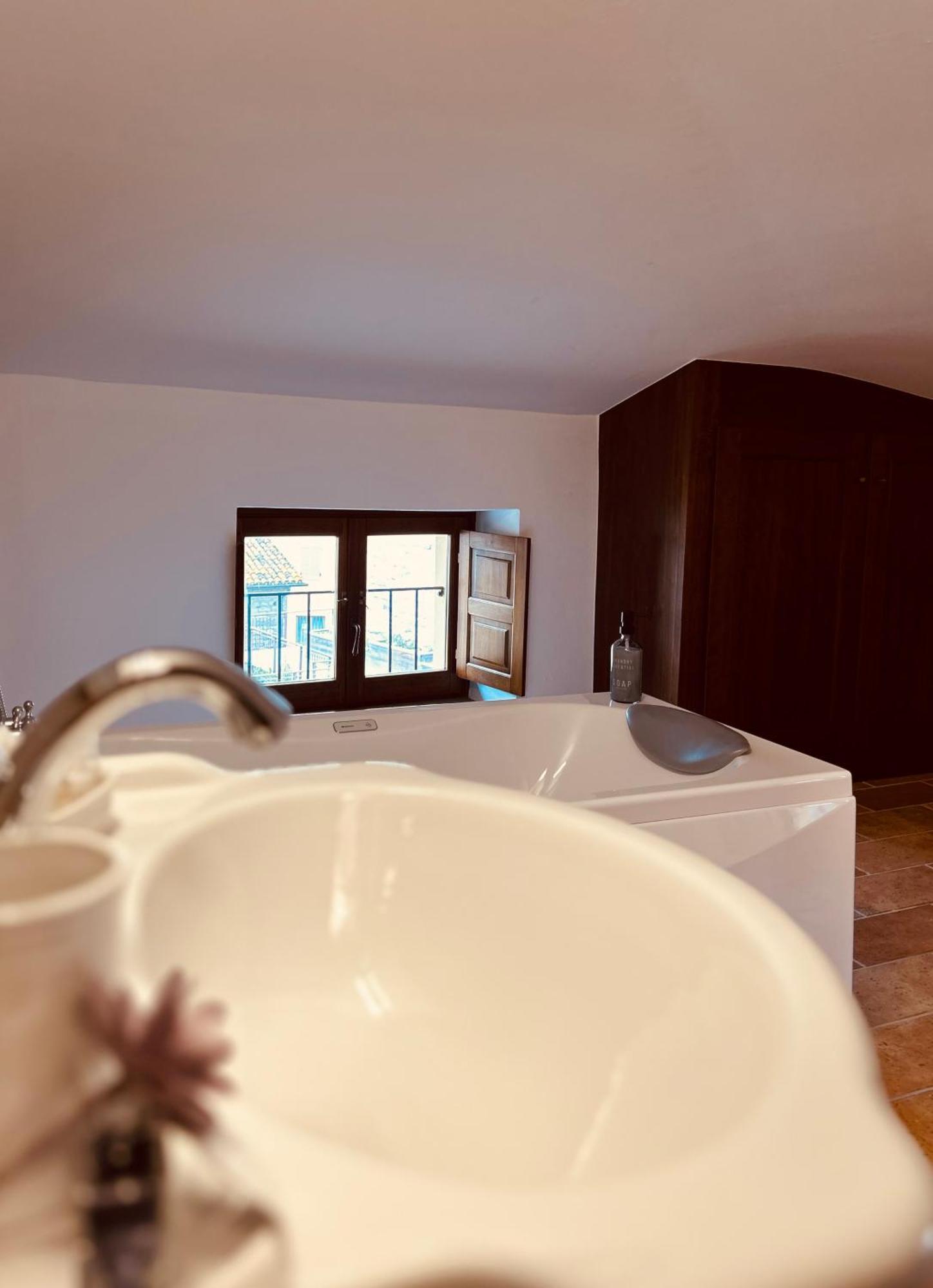 Locale Guest House Pietralunga  Bagian luar foto