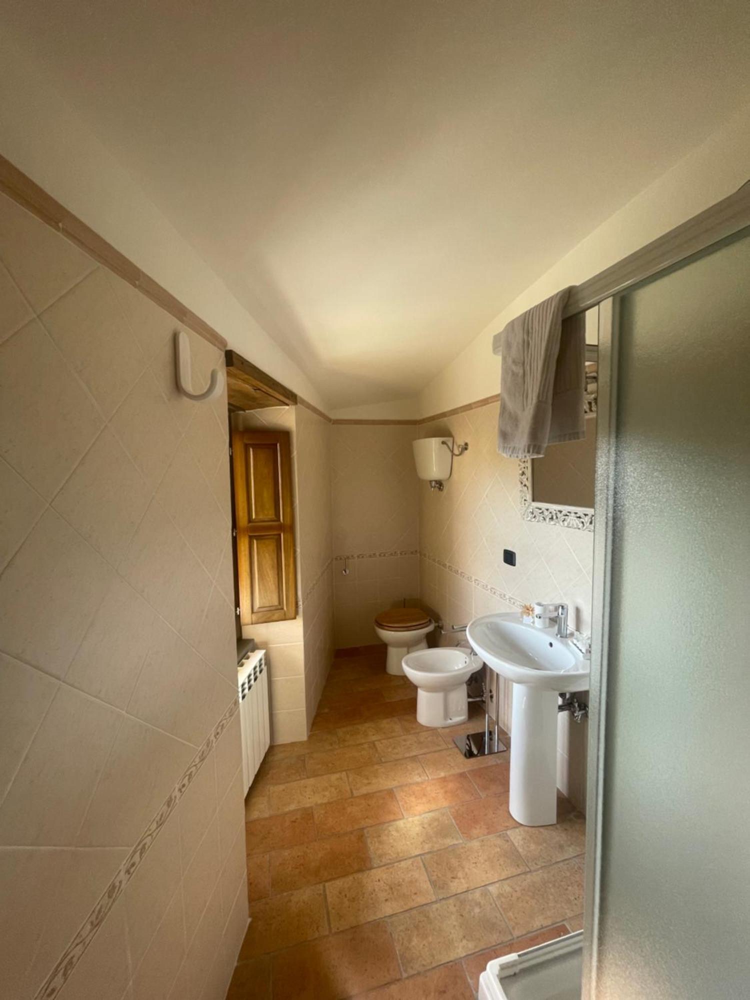 Locale Guest House Pietralunga  Bagian luar foto